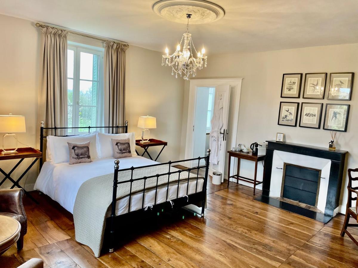 Maison Hirondelles Hotes Mezieres-sur-Issoire Ngoại thất bức ảnh